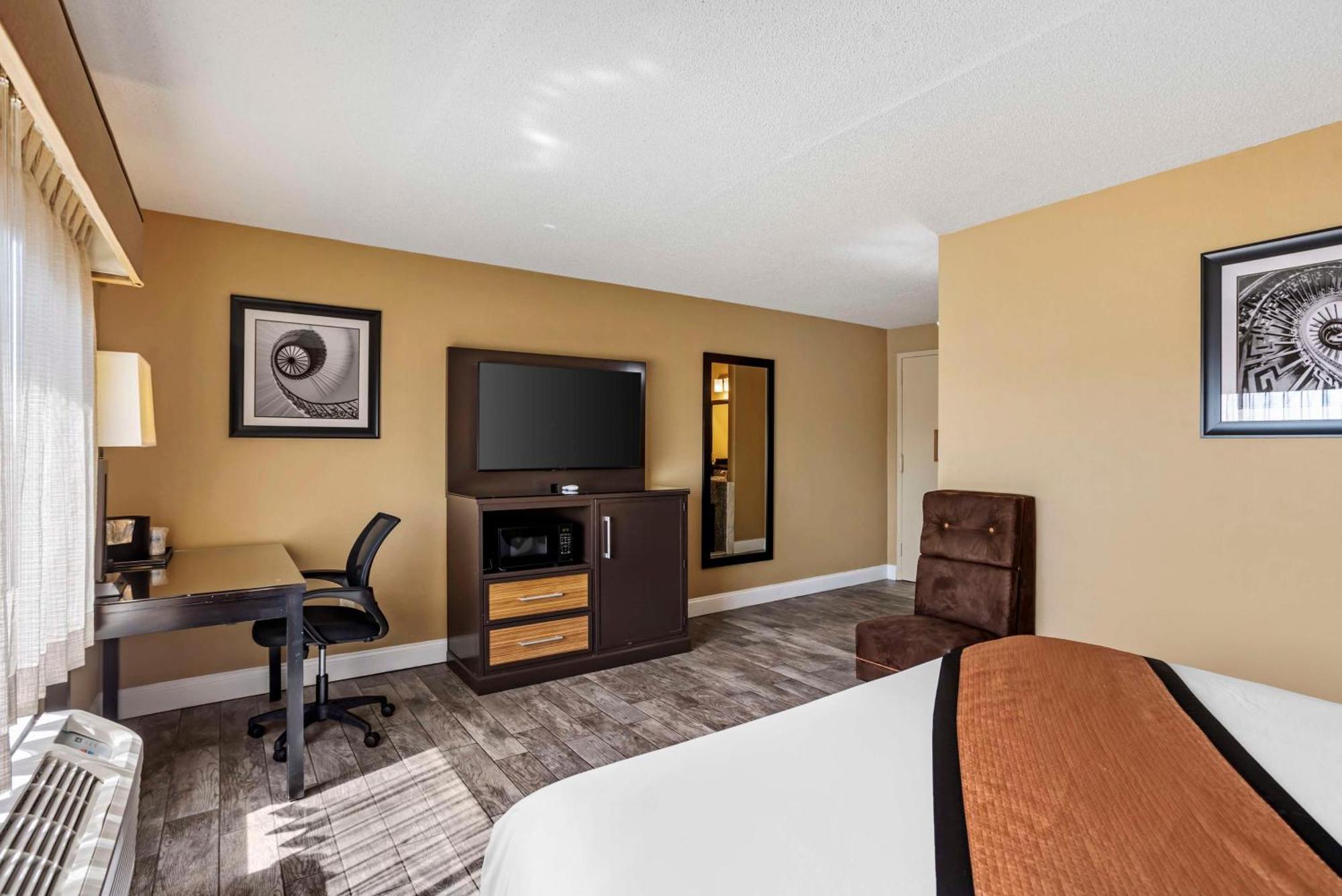 Western Airport West 3* Newark